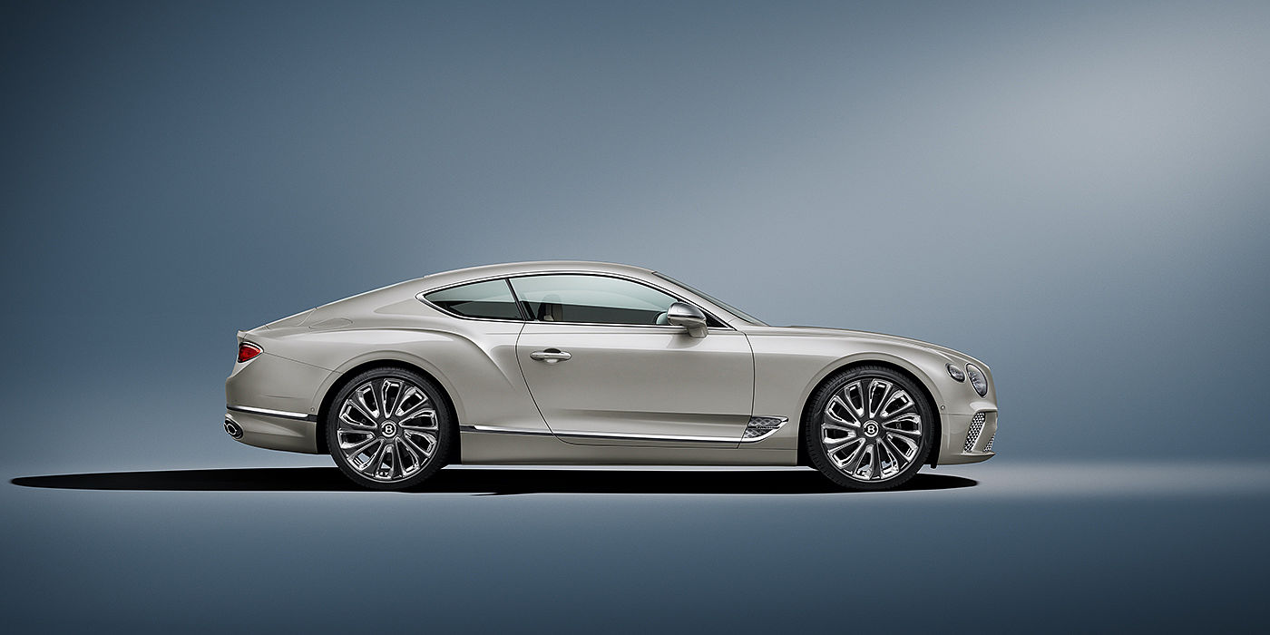 Bentley Bangkok Bentley Continental GT Mulliner coupe in White Sand paint front 34